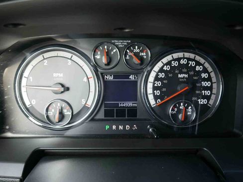 Used 2011 RAM 2500 Laramie w/ Protection Group image 38