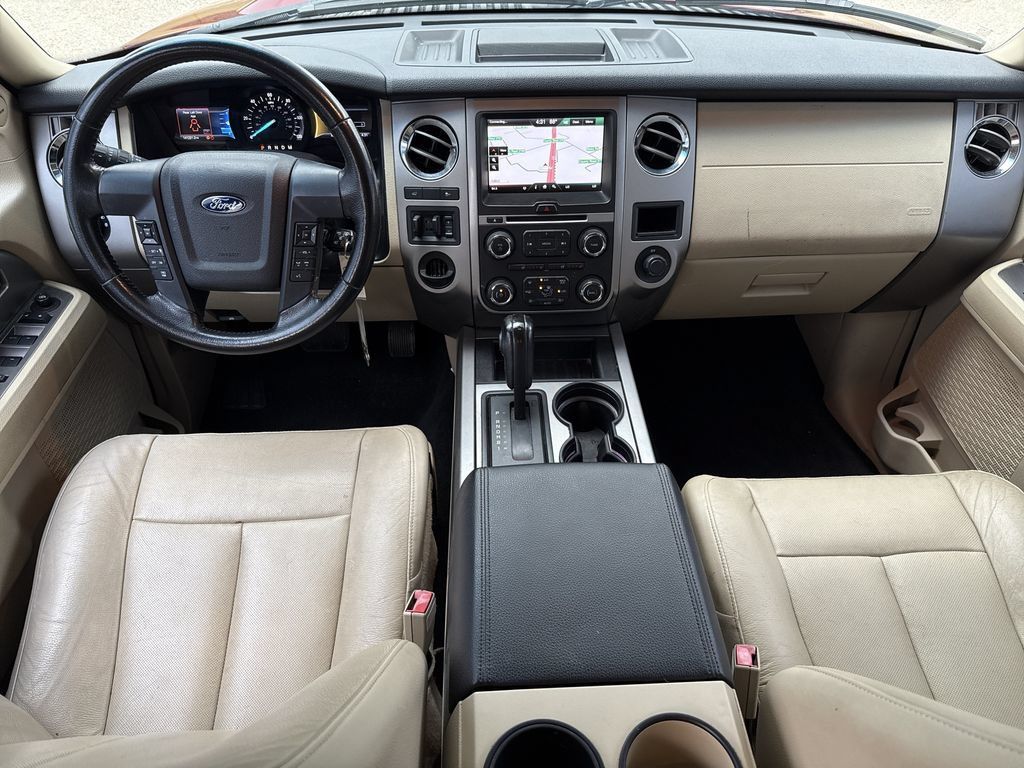 Used 2015 Ford Expedition XLT w/ Equipment Group 202A RWD image 25