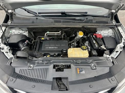 Used 2018 Chevrolet Trax LT w/ LT Convenience Package image 10