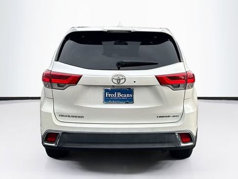 Used 2019 Toyota Highlander Limited Platinum image 7