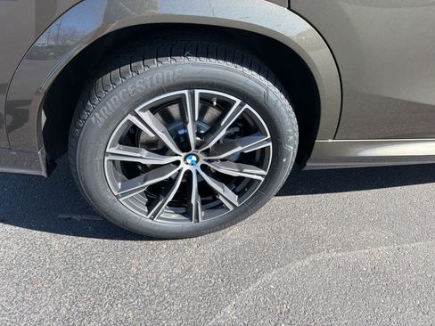 New 2026 BMW X6 xDrive40i image 8