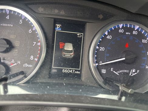 Used 2017 Toyota Highlander LE AWD/4WD image 6