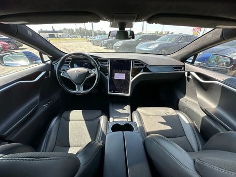 Used 2017 Tesla Model S 75 image 2