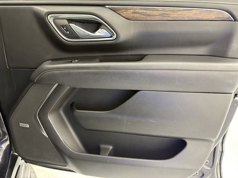 Used 2024 Chevrolet Suburban Premier image 46