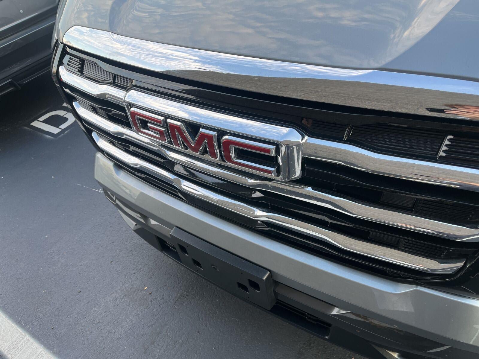 Used 2025 GMC Terrain Elevation AWD/4WD image 17