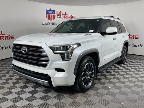 Used 2025 Toyota Sequoia Platinum image 7