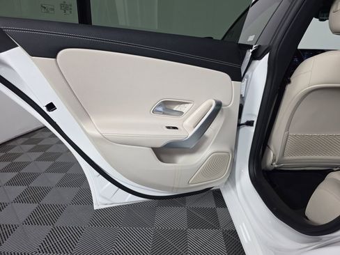 Used 2025 Mercedes-Benz CLA 250 image 29