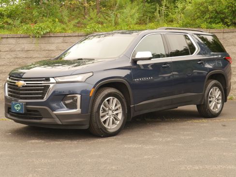 Certified 2023 Chevrolet Traverse LT AWD/4WD image 1