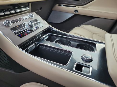 Certified 2023 Lincoln Aviator Reserve w/ Equipment Group 201A image 29