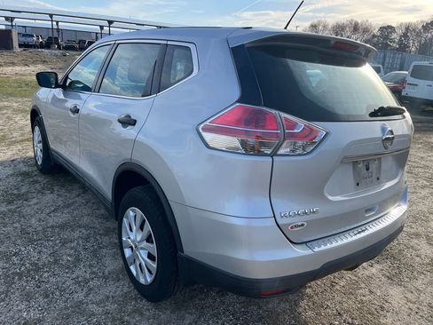 Used 2016 Nissan Rogue S image 6