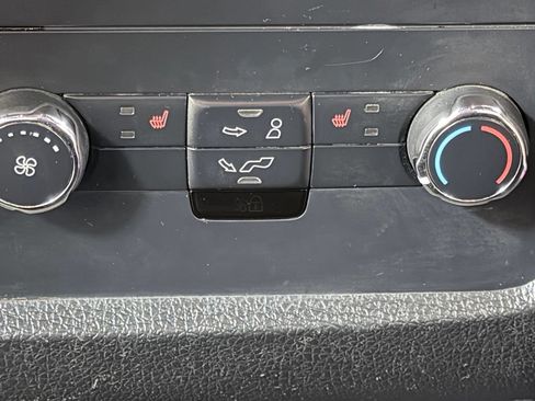 Used 2015 Ford Expedition EL Limited w/ Equipment Group 301A AWD/4WD image 28