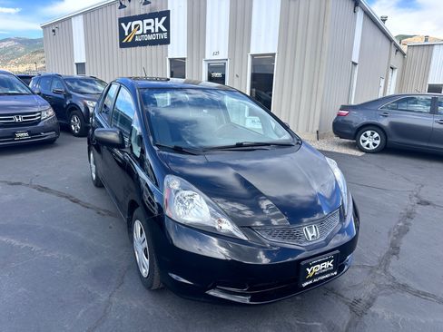 Used 2011 Honda Fit image 1