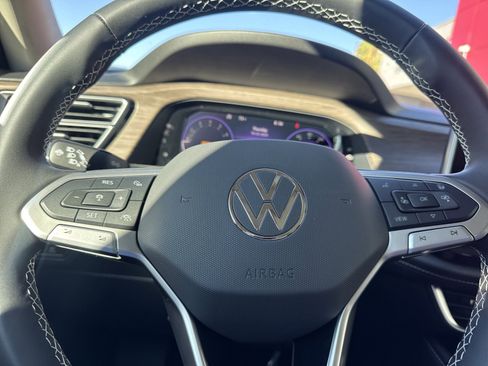 New 2026 Volkswagen Atlas SEL image 26