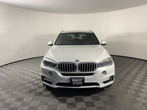 Used 2017 BMW X5 xDrive50i image 4