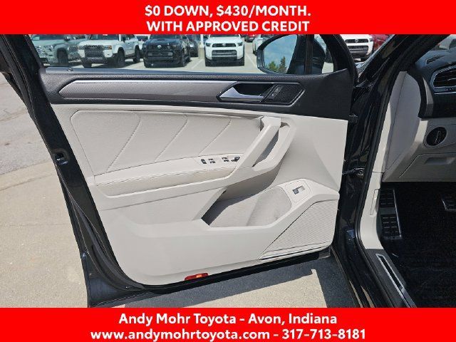 Used 2022 Volkswagen Tiguan SE R-Line AWD/4WD image 11