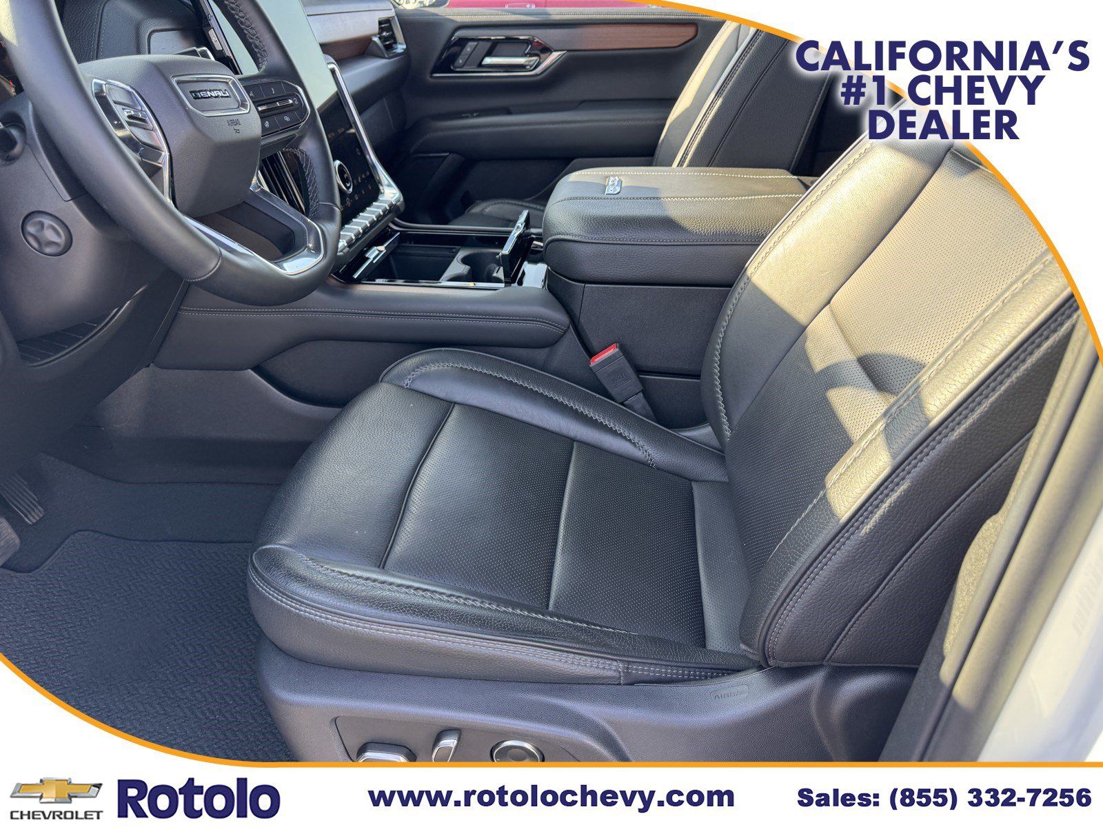 Used 2025 GMC Yukon XL Denali AWD/4WD image 14