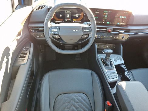 New 2026 Kia Sportage X-Line w/ X-Line Premium Package AWD/4WD image 12