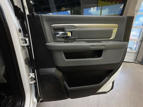 Used 2018 RAM 1500 Classic SLT w/ Protection Group AWD/4WD image 23