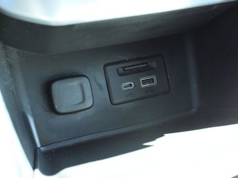 Used 2021 GMC Acadia SLT w/ Preferred Package FWD image 20