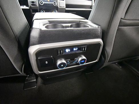 Used 2020 Ford Expedition XLT AWD/4WD image 16