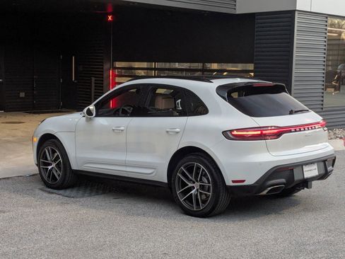 Certified 2026 Porsche Macan AWD/4WD image 3