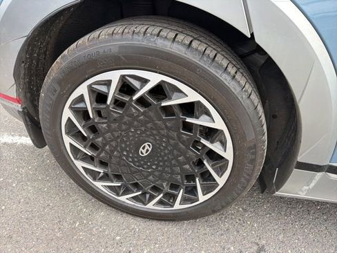 Used 2024 Hyundai Ioniq 5 Limited image 14