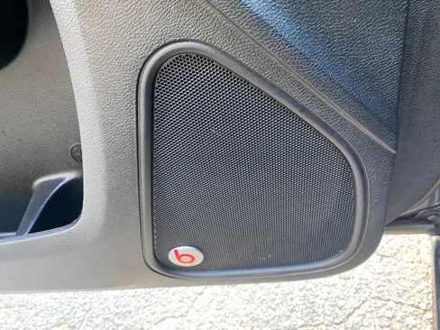 Used 2016 Chrysler 300 S w/ 300S Premium Group image 17