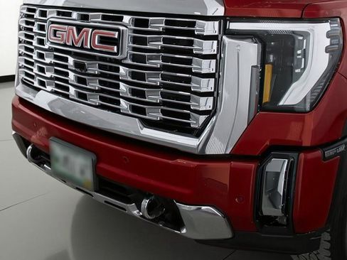 Certified 2024 GMC Sierra 3500 Denali w/ Denali Reserve Package image 6
