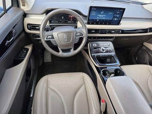 Used 2021 Lincoln Nautilus FWD image 7