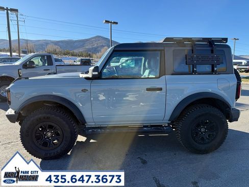 Used 2023 Ford Bronco Wildtrak image 3