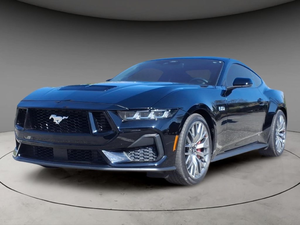 Used 2024 Ford Mustang GT Premium RWD image 2
