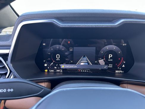 Used 2024 GMC Canyon AT4 w/ Canyon Safety Plus Package image 11