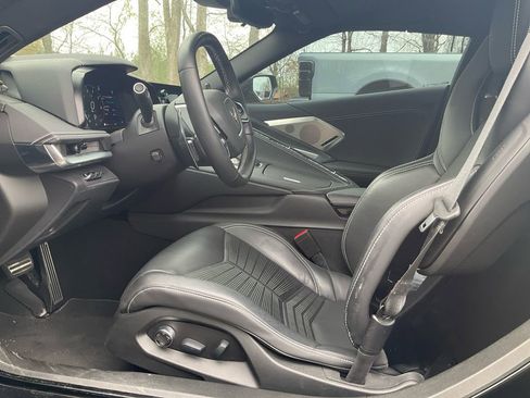 Used 2021 Chevrolet Corvette Stingray Preferred Conv w/ Z51 Performance Package RWD image 14