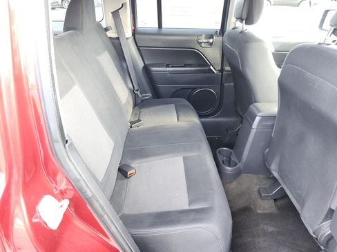 Used 2014 Jeep Patriot Sport w/ Power Value Group AWD/4WD image 16