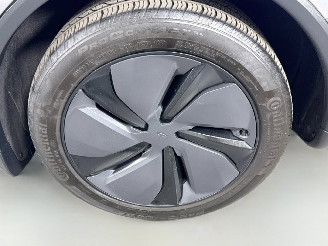 Used 2026 Tesla Model Y Long Range AWD/4WD image 32