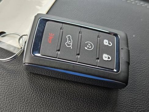 New 2026 Jeep Grand Cherokee Limited w/ Limited Altitude Package AWD/4WD image 26