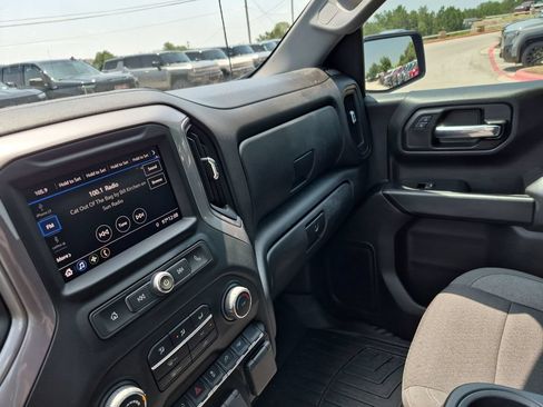 Used 2022 Chevrolet Silverado 1500 Custom RWD image 26