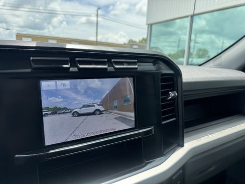 Used 2023 Ford F350 XL AWD/4WD image 11