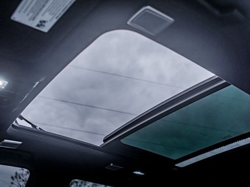 Used 2026 Cadillac Escalade Platinum Sport w/ LPO, Floor Liner Package image 33