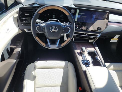 New 2025 Lexus RX 450h AWD w/ Luxury Package image 7