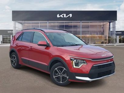 Used 2023 Kia Niro LX