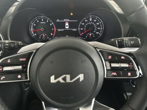 Certified 2024 Kia Forte GT-Line image 12