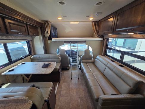 Used 2017 Ford E-450 and Econoline 450 Super Duty w/ Motorhome Prep Package RWD image 9