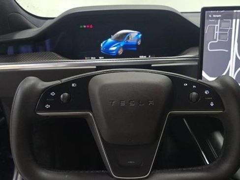 Used 2021 Tesla Model S Plaid image 5