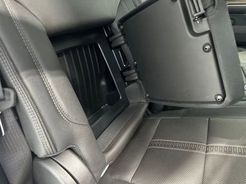 Used 2024 Chevrolet Silverado 2500 High Country w/ Technology Package image 15