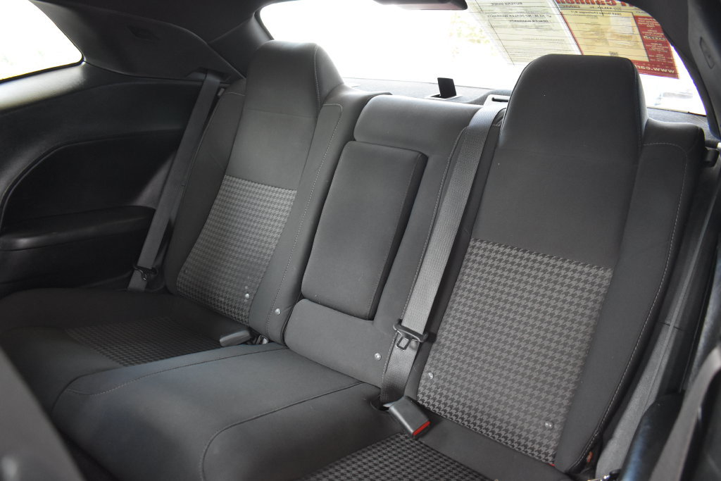 Used 2019 Dodge Challenger R/T RWD image 14