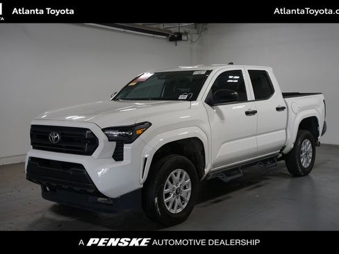 Certified 2024 Toyota Tacoma SR AWD/4WD image 1