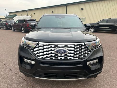 Used 2024 Ford Explorer Platinum w/ Technology Package image 37