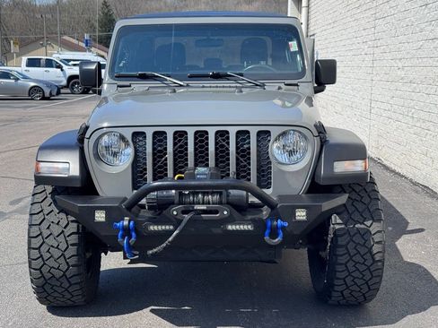 Used 2020 Jeep Gladiator Sport w/ Quick Order Package 24S image 2