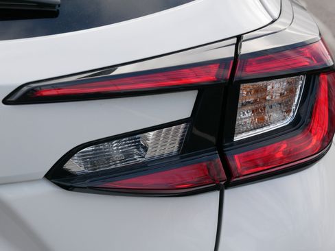 Certified 2025 Subaru Crosstrek 2.0i Premium image 17